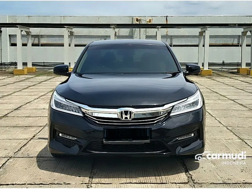 Jual Mobil Honda Accord 2016 VTi