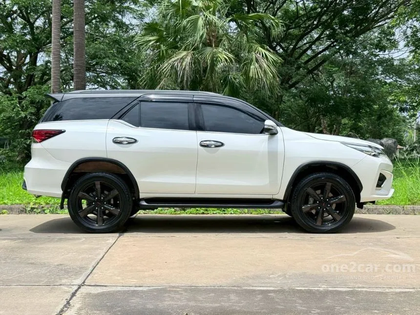 2017 Toyota FORTUNER TRD Sportivo SUV