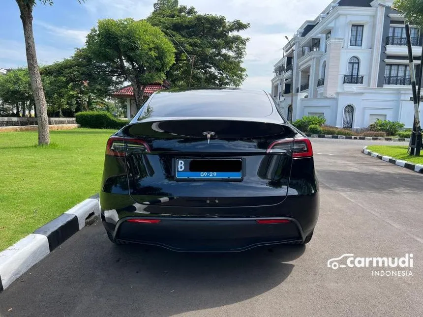 2022 Tesla Model Y Standard SUV