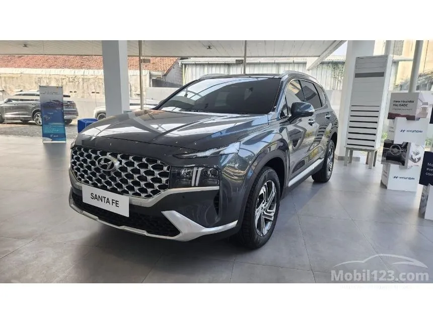 Jual Mobil Hyundai Santa Fe 2023 CRDi Signature 2.2 di DKI Jakarta Automatic SUV Abu