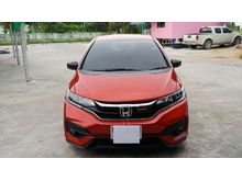 2017 Honda Jazz 1.5 (ปี 14-18) RS i-VTEC Hatchback AT