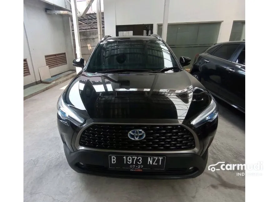 Jual Mobil Toyota Corolla Cross 2022 Hybrid 1.8 di Banten Automatic Wagon Hitam Rp 385.000.000