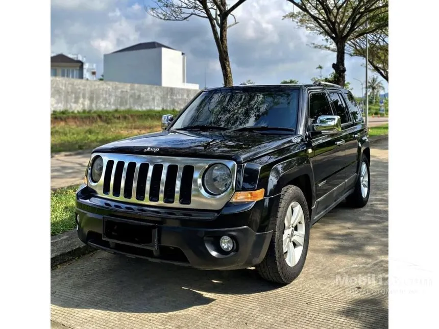 Jual Mobil Jeep Patriot 2011 Limited 2.4 di Banten Automatic SUV Hitam Rp 320.000.000