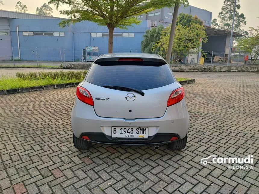 2014 Mazda 2 RZ Hatchback