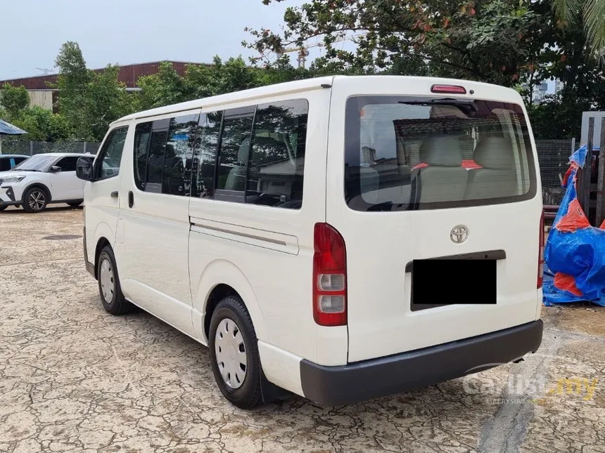 2011 Toyota Hiace Window Van