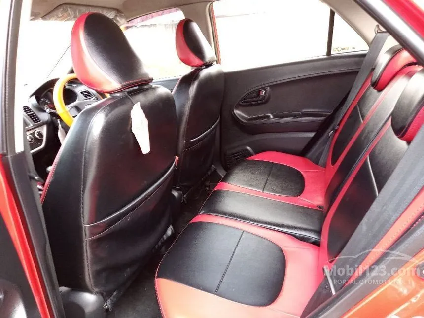 2014 KIA Picanto SE 2 Hatchback