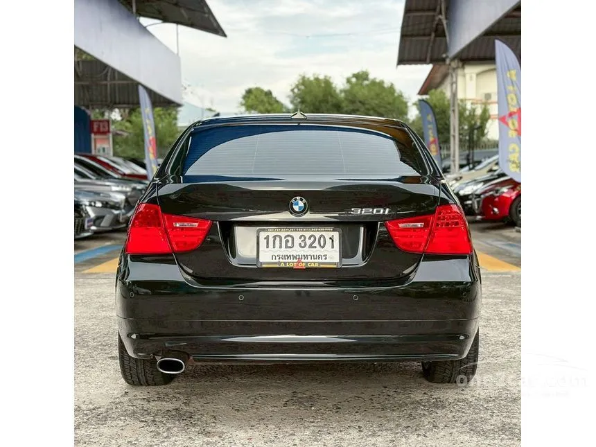2013 BMW 320i SE Sedan