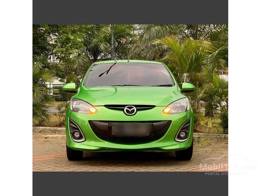 Jual Mobil Mazda 2 2010 R 1.5 di Banten Manual Hatchback Hijau Rp 100.000.000