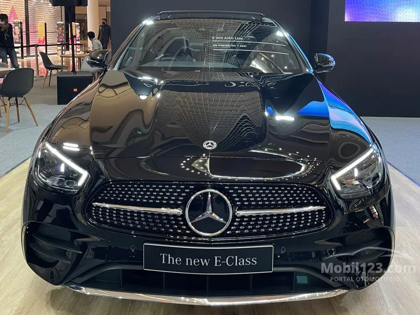 2022 Mercedes-Benz E300 AMG Line Sedan