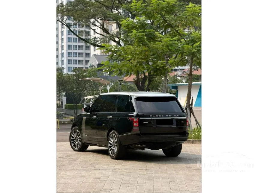 2013 Land Rover Range Rover Vogue SE SUV