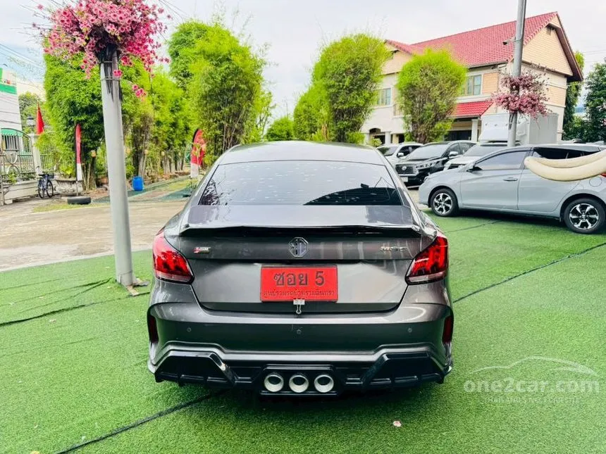 2024 MG MG5 X Sedan