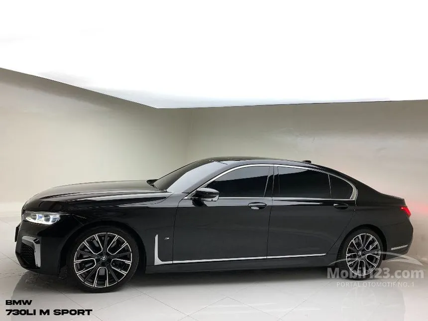 2021 BMW 730Li M Sport Sedan