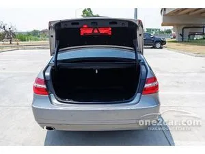 2012 Mercedes-Benz E250 1.8 Avantgarde CGI BlueEFFICIENCY Sedan
