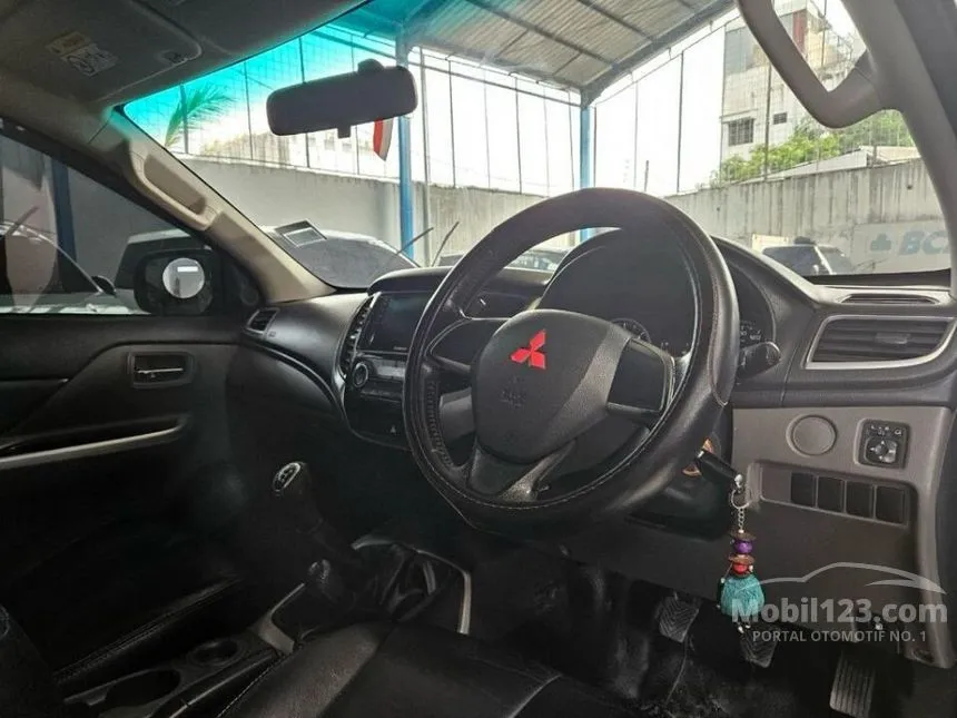 2016 Mitsubishi Triton EXCEED Pick-up