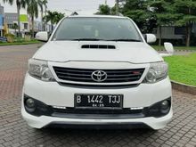 Toyota Fortuner 2.5 G VNT TRD 2015 Automatic (Diesel) PUTIH