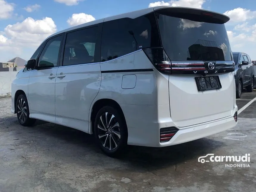 2023 Toyota Voxy Van Wagon