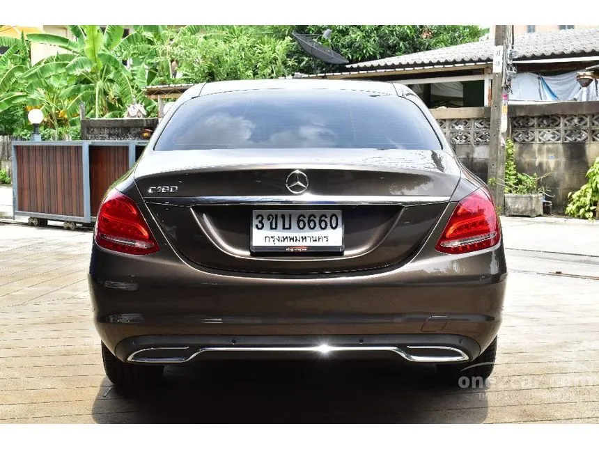 2015 Mercedes-Benz C180 Sedan