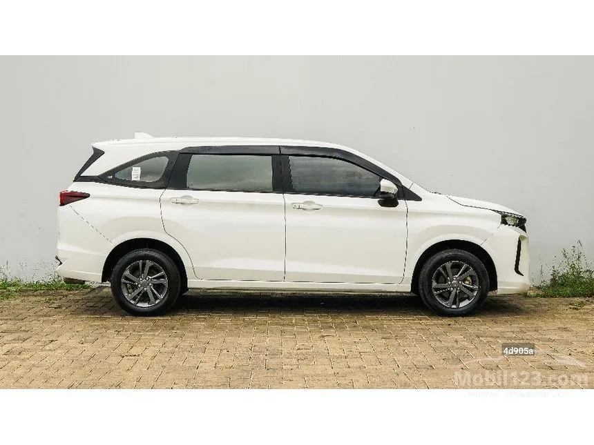 2022 Daihatsu Xenia R MPV
