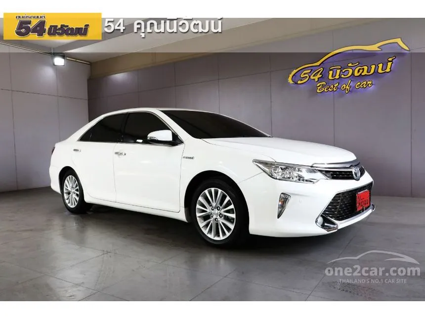 2015 Toyota Camry Hybrid Sedan
