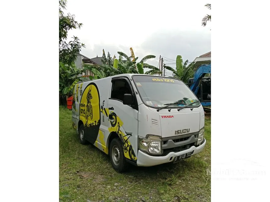 Jual Mobil Isuzu Traga 2022 2.5 di DKI Jakarta Manual Van Putih Rp 190.000.000
