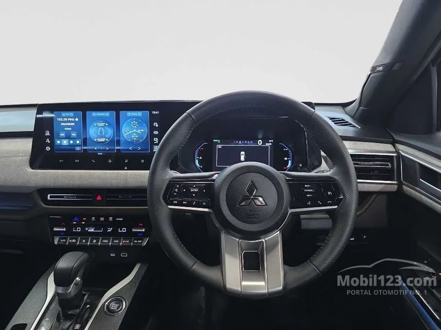 2023 Mitsubishi XFORCE Ultimate SUV