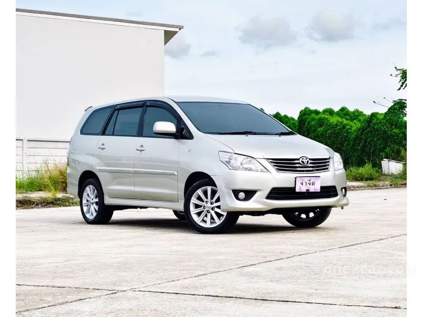 2012 Toyota INNOVA G Wagon