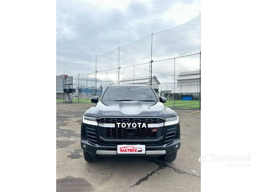 2025 Toyota Land Cruiser 300 GR-S SUV