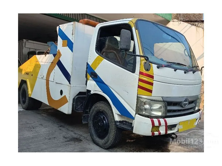 Jual Mobil Hino Dutro 2016 130 HD 4.0 di DKI Jakarta Manual Lorry Putih Rp 172.000.000