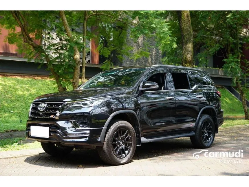 2023 Toyota Fortuner GR Sport 4X2 SUV