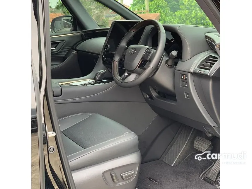 2025 Toyota Alphard HEV (Premium Color) MPV