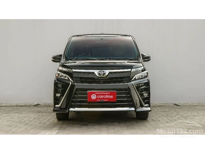 2020 Toyota Voxy MPV
