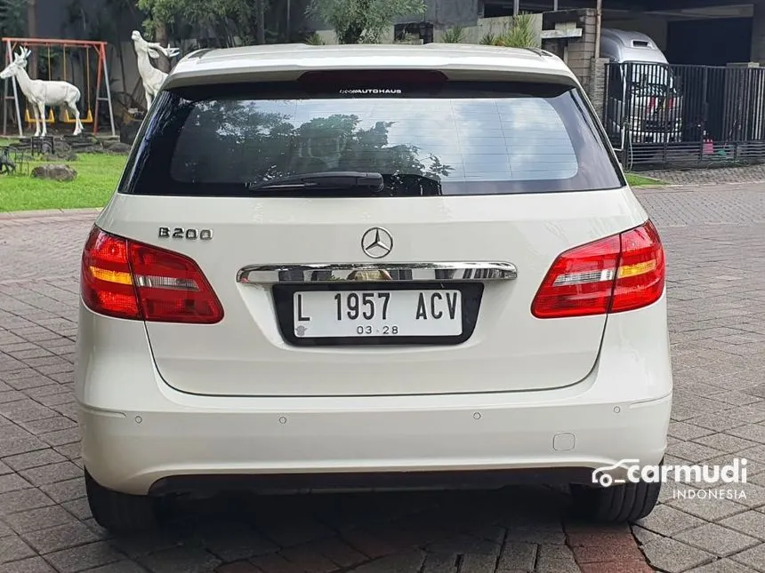 2012 Mercedes-Benz B200 Urban Hatchback