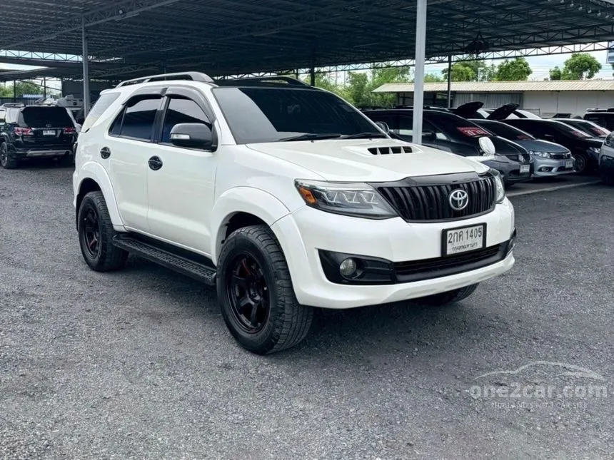 2011 Toyota FORTUNER V SUV