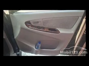 2011 Toyota Kijang Innova 2.0 E MPV
