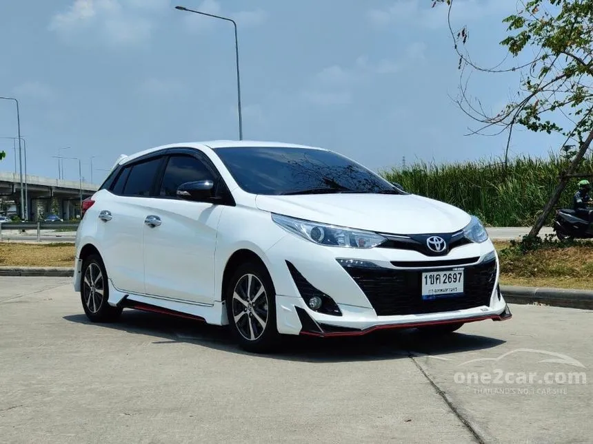 2020 Toyota Yaris High Hatchback