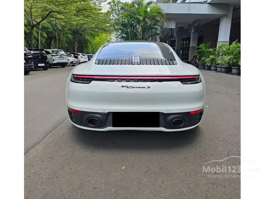 2022 Porsche 911 Carrera S Coupe