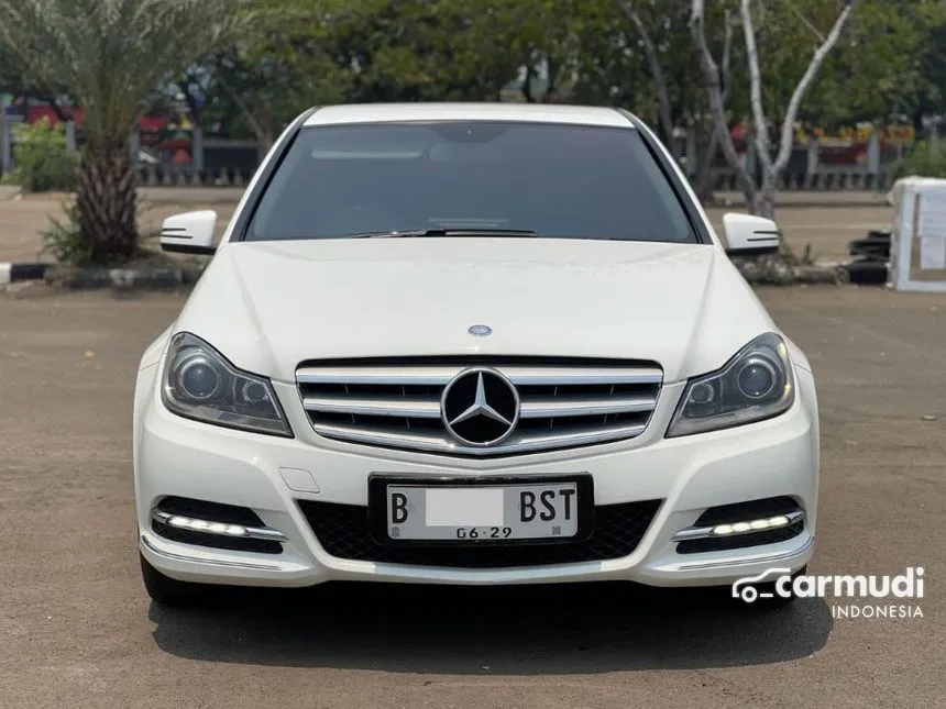 2014 Mercedes-Benz C200 CGI Sedan