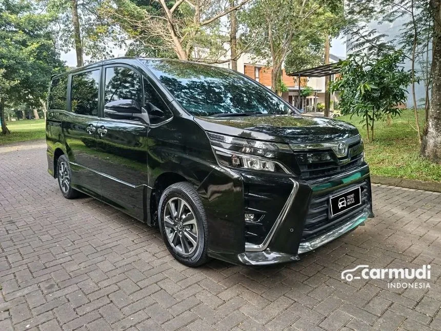 2019 Toyota Voxy MPV