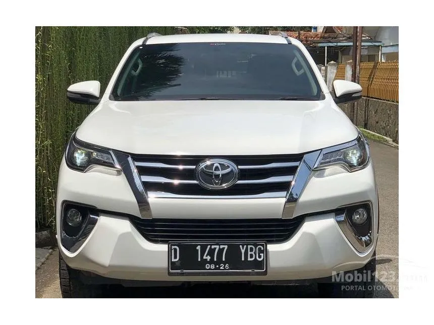 Jual Mobil Toyota Fortuner 2016 VRZ 2.4 di Jawa Barat Automatic SUV Putih Rp 385.000.000