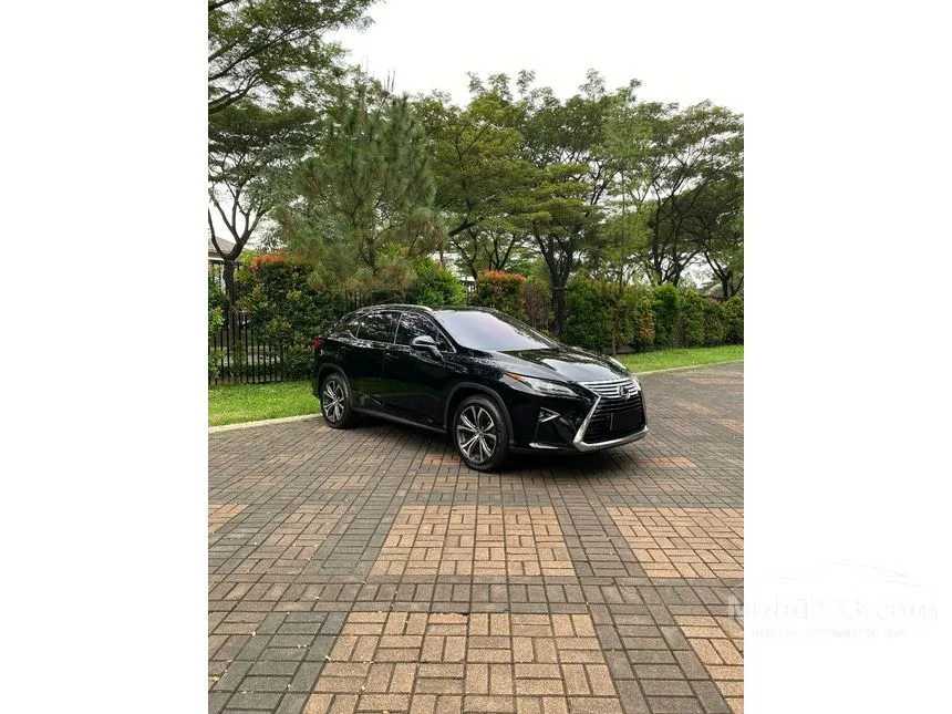 Jual Mobil Lexus RX300 2018 Luxury 2.0 di Banten Automatic SUV Hitam Rp 750.000.000