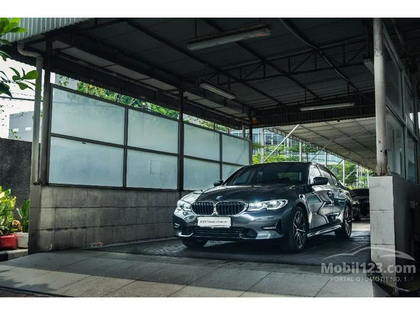 2022 BMW 320i Sport Sedan