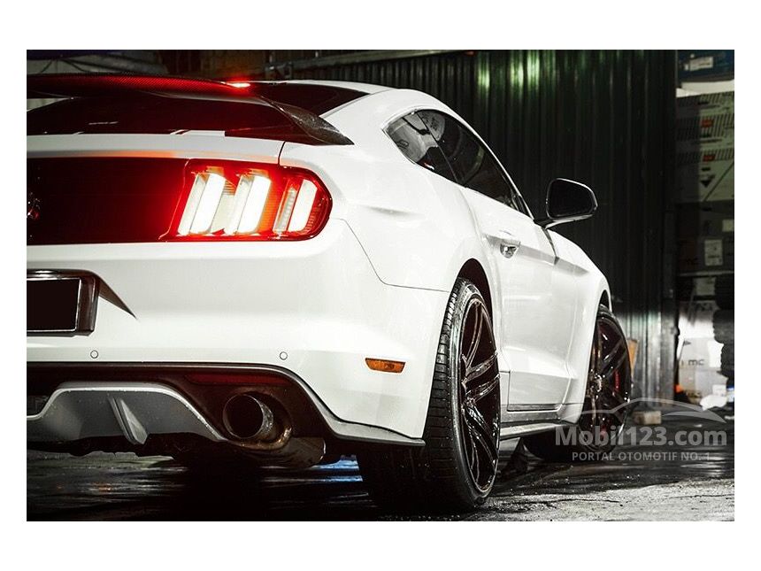 2016 Ford Mustang Fastback