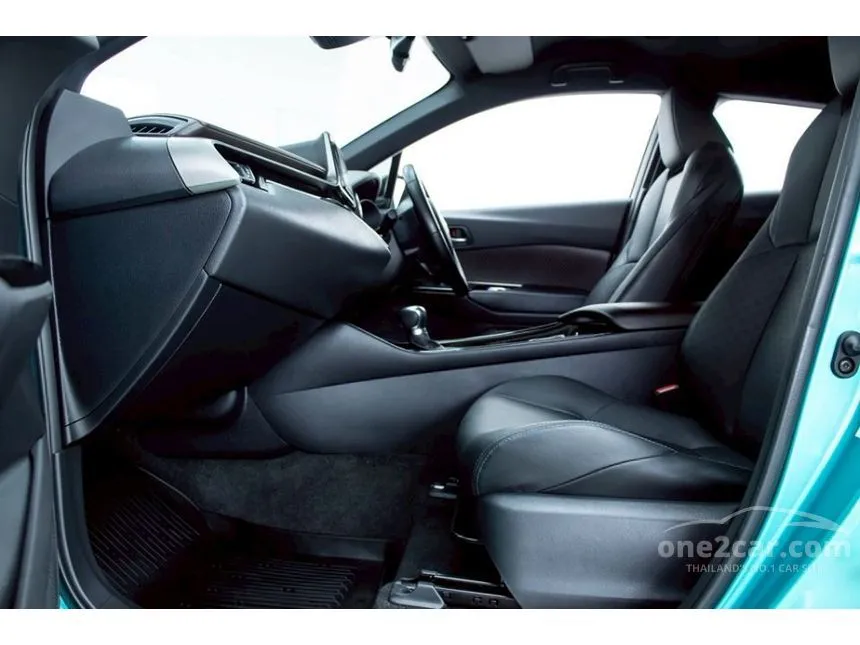 2020 Toyota C-HR HV Mid SUV