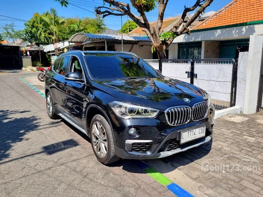 Jual Mobil BMW X1 2017 sDrive18i xLine 1.5 di Jawa Timur Automatic SUV Hitam Rp 365.000.000