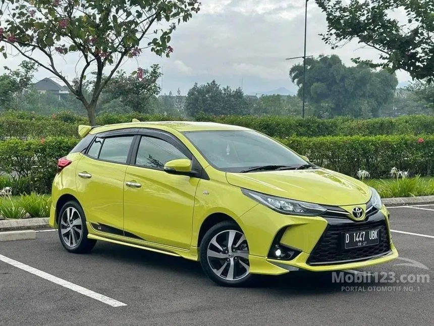 Jual Mobil Toyota Yaris 2022 S GR Sport 1.5 di Jawa Barat Automatic Hatchback Kuning Rp 255.000.000