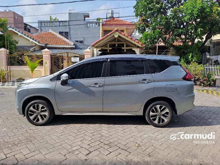Jual Mobil Mitsubishi Xpander 2018 Ultimate 1.5 di Jawa Timur Automatic MPV Abu