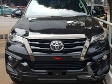 Toyota Fortuner vrz 2,4 TRD SUV