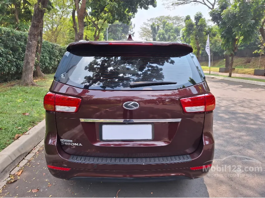 2018 KIA Grand Sedona MPV
