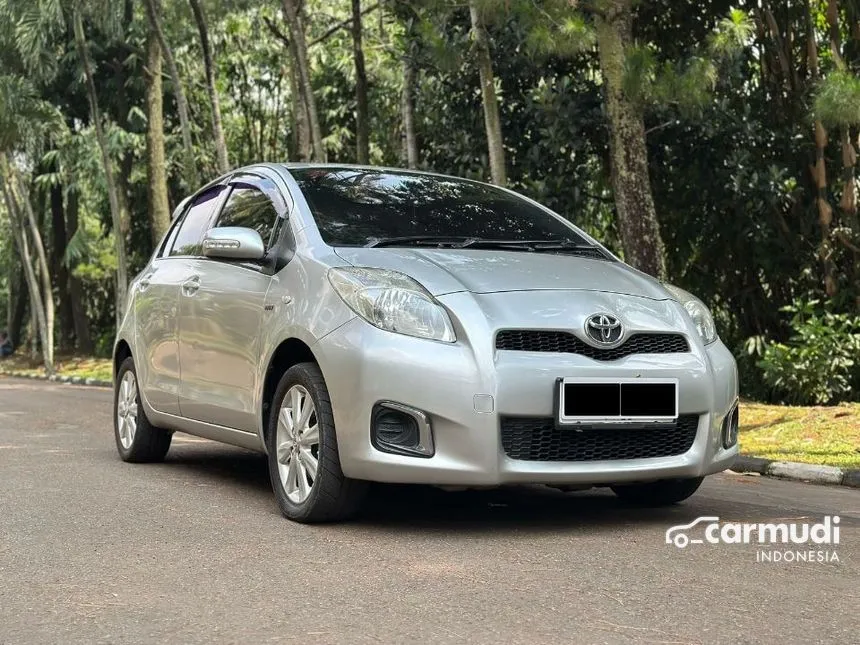 2012 Toyota Yaris J Hatchback