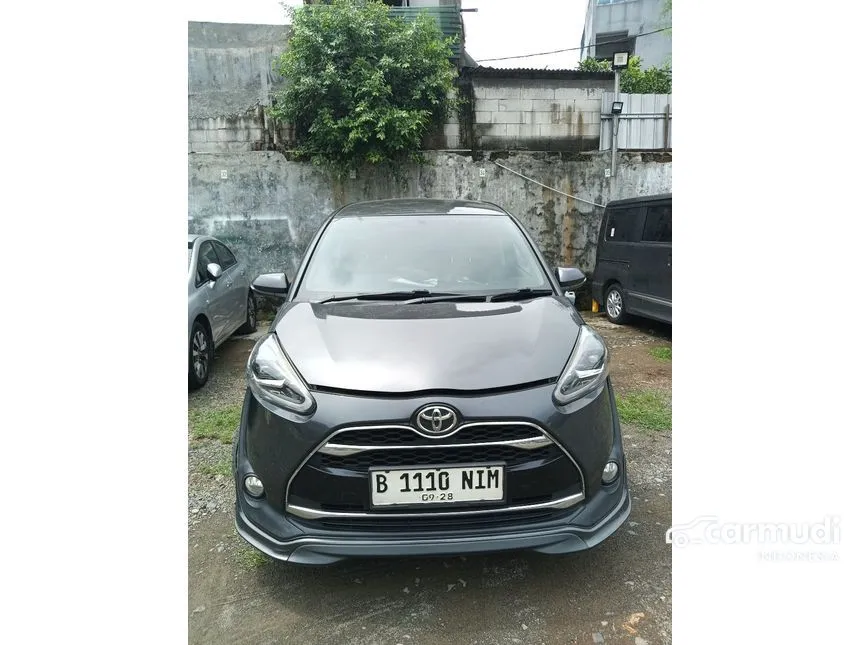 Jual Mobil Toyota Sienta 2017 Q 1.5 di Banten Automatic MPV Abu